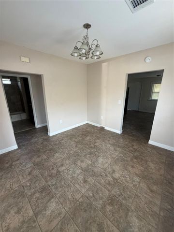 6830 Avenue I, Houston, TX 77011