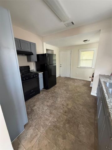 6830 Avenue I, Houston, TX 77011