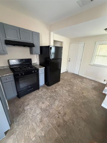 6830 Avenue I, Houston, TX 77011