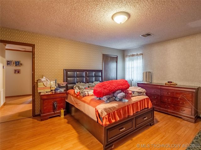 1800 Cardinal Lane, Mcalester, OK 74501