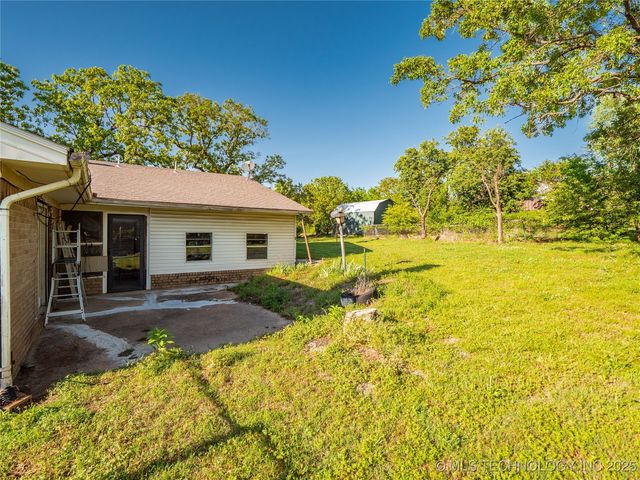 1800 Cardinal Lane, Mcalester, OK 74501