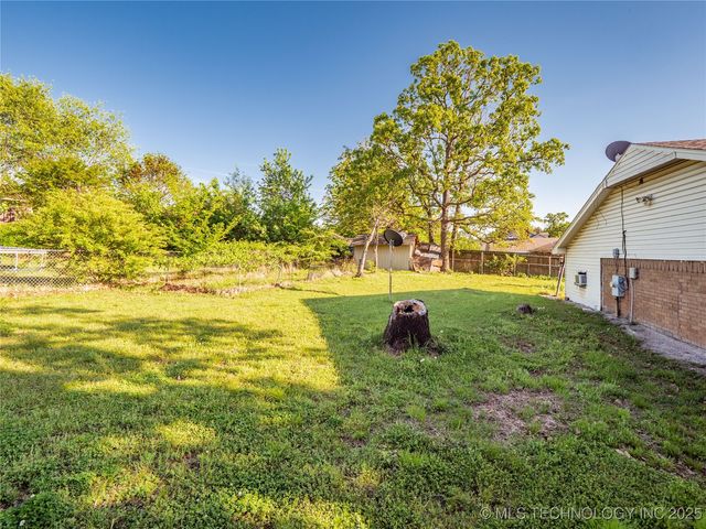 1800 Cardinal Lane, Mcalester, OK 74501