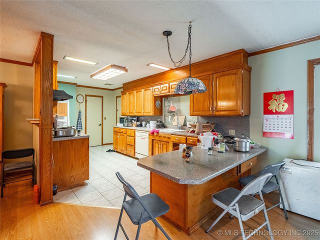 1800 Cardinal Lane, Mcalester, OK 74501