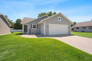 103 ALLEN AVENUE, Oshkosh, WI 54901