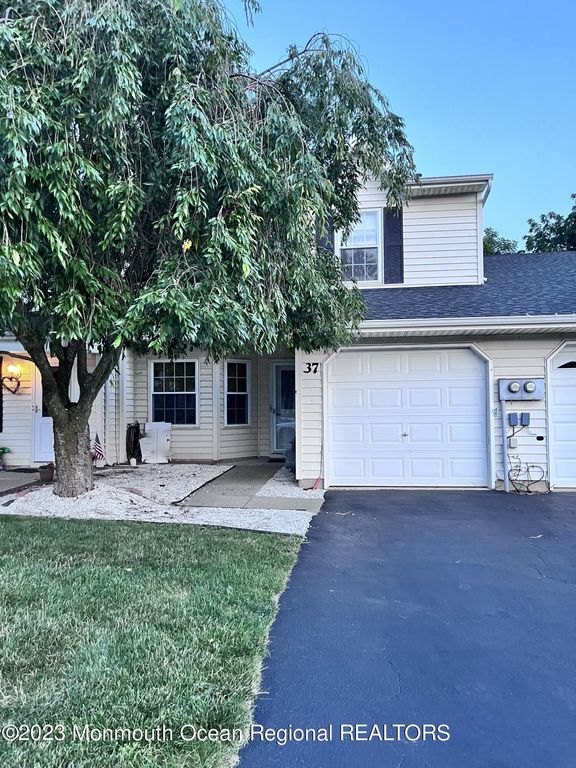 37 Atlantis Terrace, Freehold, NJ 07728