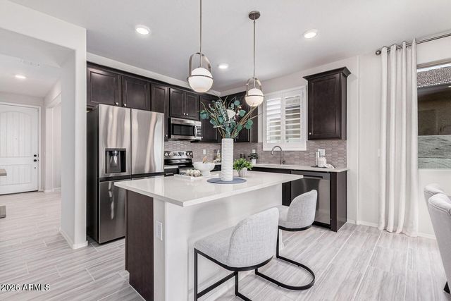 18181 W AVENIDA DEL SOL Drive, Surprise, AZ 85387