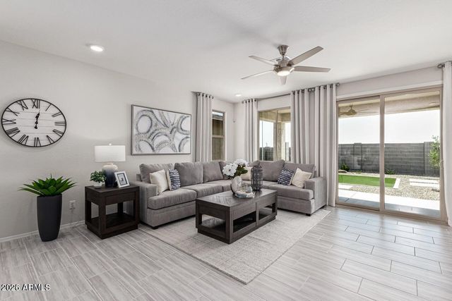 18181 W AVENIDA DEL SOL Drive, Surprise, AZ 85387