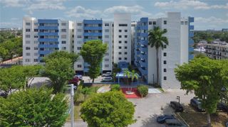 5050 NW 7th St 411, Miami, FL 33126