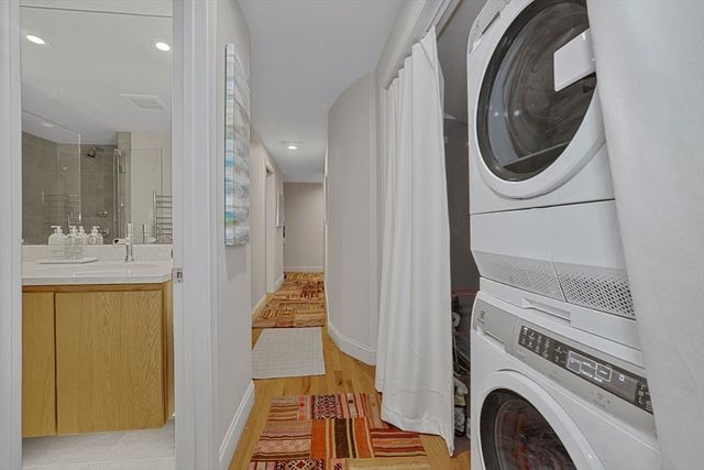 70 Clarendon St A, Boston, MA 02116