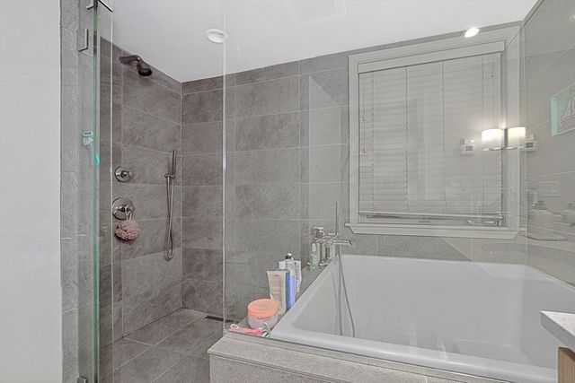 70 Clarendon St A, Boston, MA 02116