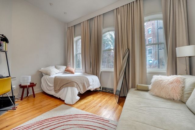 70 Clarendon St A, Boston, MA 02116