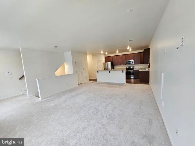 109 KRAMER CT, Florence, NJ 08518