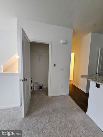 109 KRAMER CT, Florence, NJ 08518