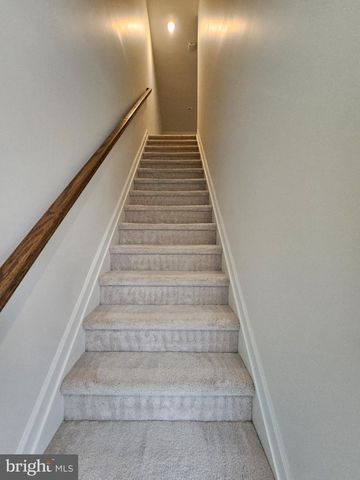 109 KRAMER CT, Florence, NJ 08518