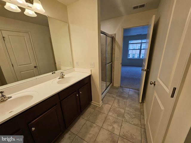 109 KRAMER CT, Florence, NJ 08518