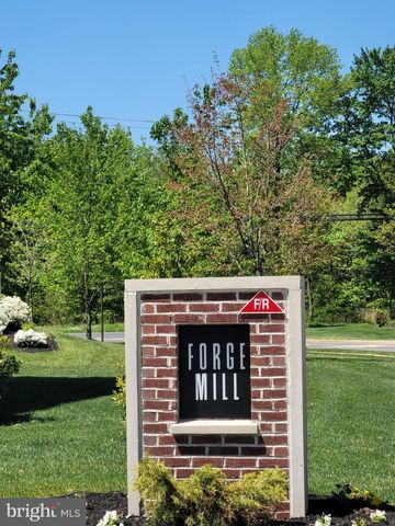 109 KRAMER CT, Florence, NJ 08518