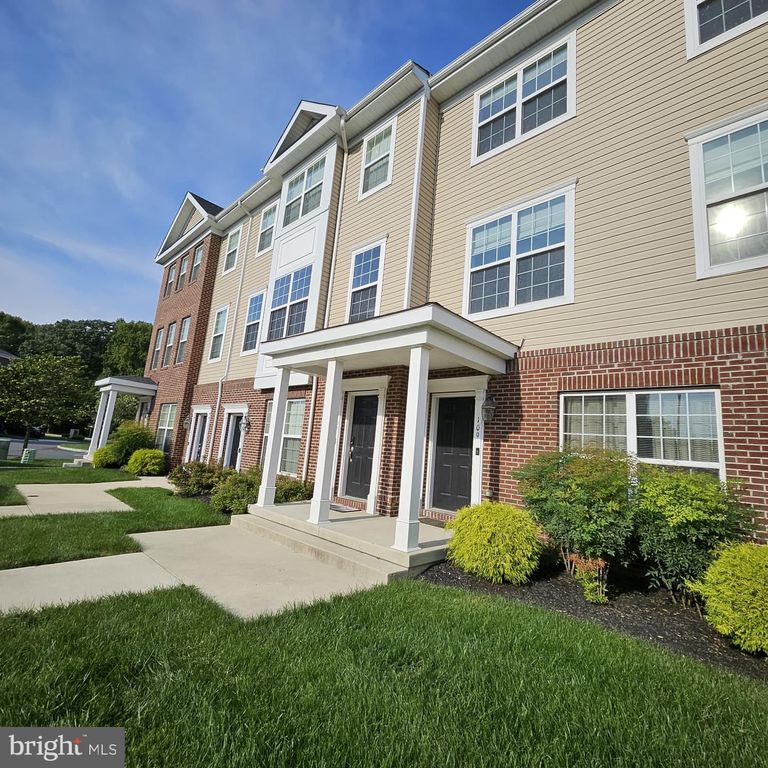 109 KRAMER CT, Florence, NJ 08518