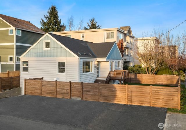 1016 NW 85th Street, Seattle, WA 98117