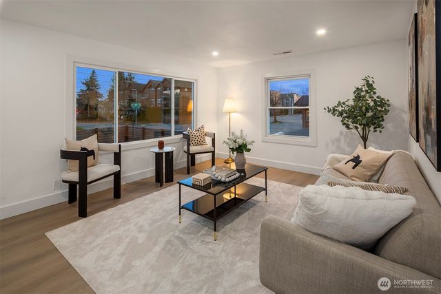 1016 NW 85th Street, Seattle, WA 98117