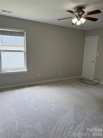 5009 OAK PASTURE Lane, Charlotte, NC 28269