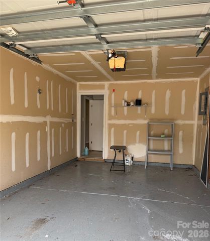 5009 OAK PASTURE Lane, Charlotte, NC 28269