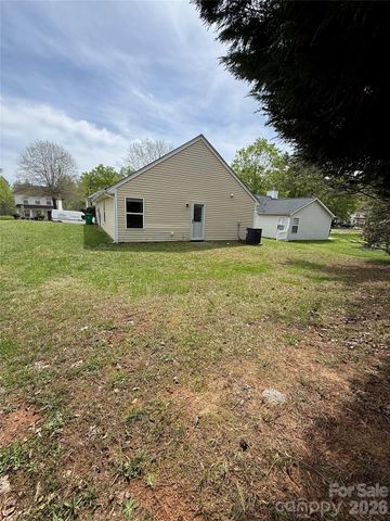 5009 OAK PASTURE Lane, Charlotte, NC 28269