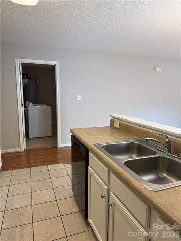 5009 OAK PASTURE Lane, Charlotte, NC 28269