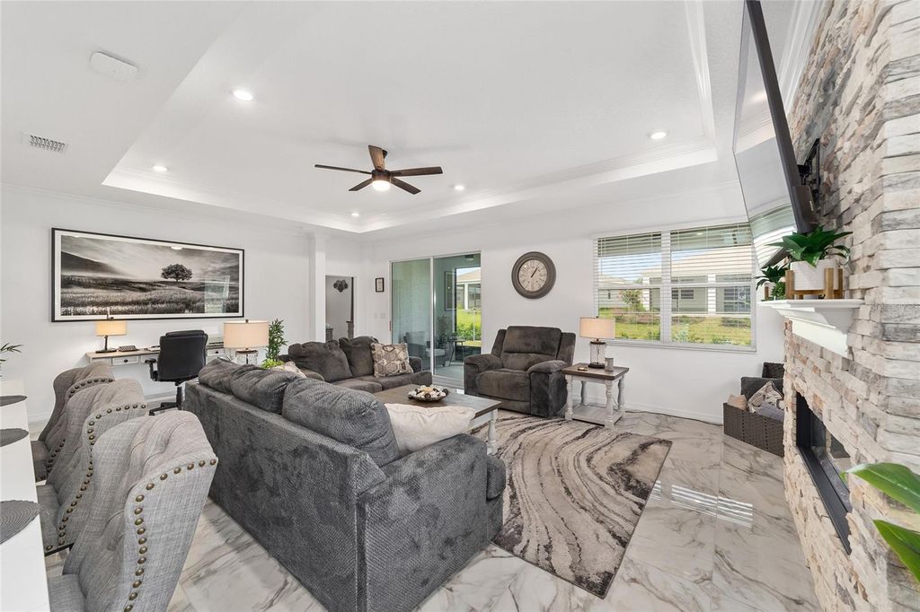 Image 4 of property listing at 7037 SW 86TH AVENUE, Ocala, FL 34481