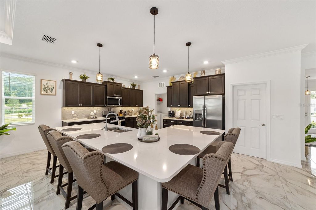 Image 7 of property listing at 7037 SW 86TH AVENUE, Ocala, FL 34481