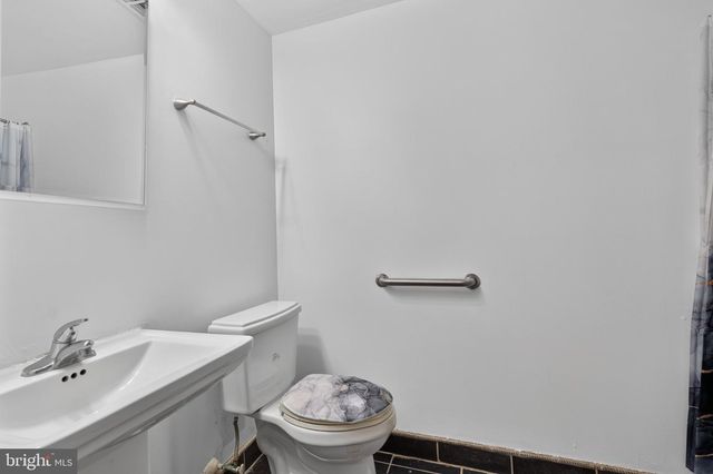 2708 S 76TH ST, Philadelphia, PA 19153