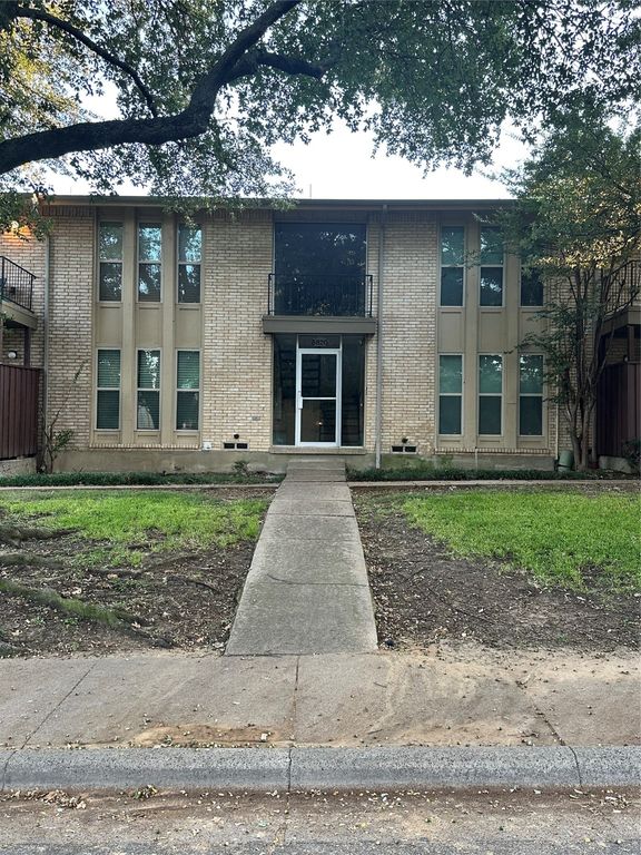 5820 Sandhurst Lane D, Dallas, TX 75206