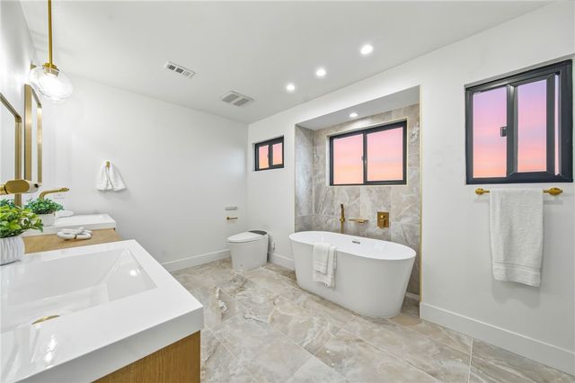 10321 Kamuela Drive, Huntington Beach, CA 92646