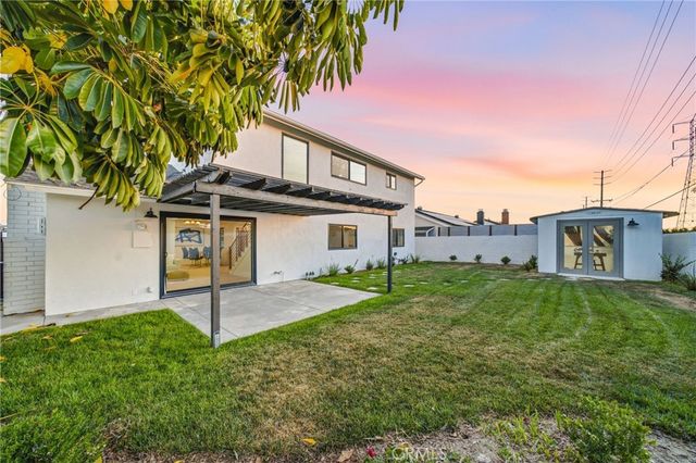 10321 Kamuela Drive, Huntington Beach, CA 92646