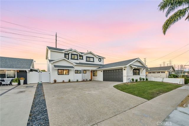 10321 Kamuela Drive, Huntington Beach, CA 92646