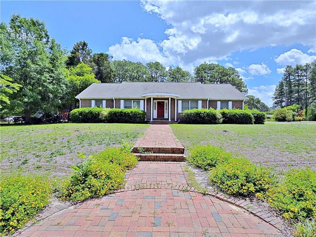 1869 Conover Drive, Fayetteville, NC 28304