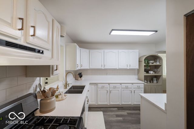 6503 Cambridge Lane, Indianapolis, IN 46220