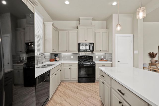 8614 Azalea Crossing Court, Missouri City, TX 77459