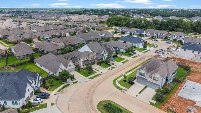 8614 Azalea Crossing Court, Missouri City, TX 77459