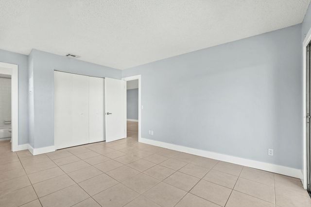 983 NW Spruce Ridge Drive 1, Stuart, FL 34994