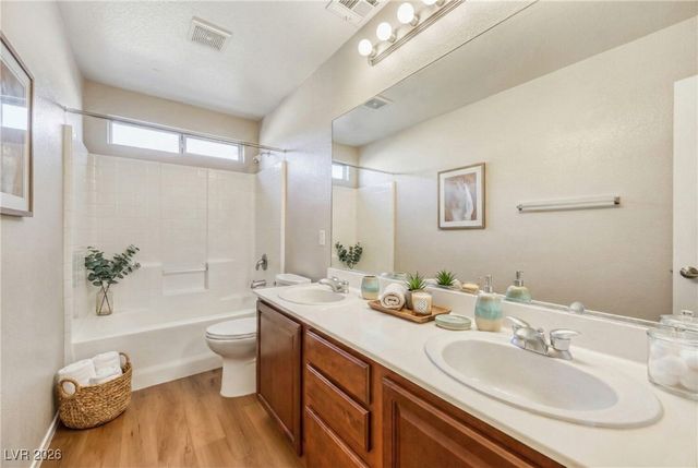 9028 Black Elk Avenue, Las Vegas, NV 89143