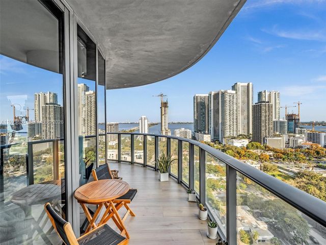 121 NE 34th St 2104, Miami, FL 33137