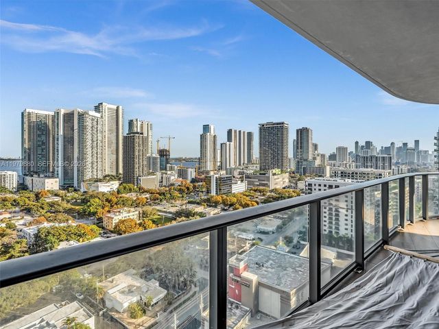 121 NE 34th St 2104, Miami, FL 33137