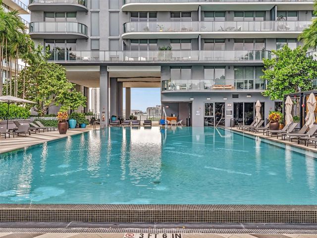 121 NE 34th St 2104, Miami, FL 33137