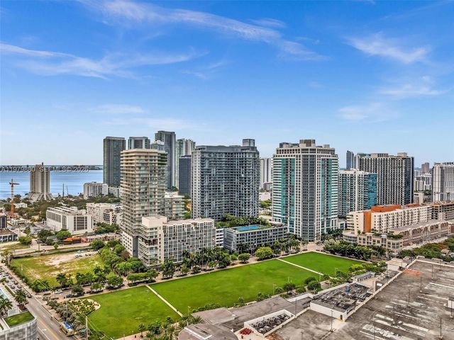 121 NE 34th St 2104, Miami, FL 33137