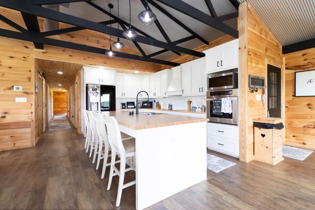 61 Cumberland Cove, Nancy, KY 42544