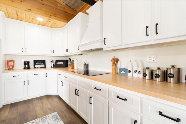 61 Cumberland Cove, Nancy, KY 42544