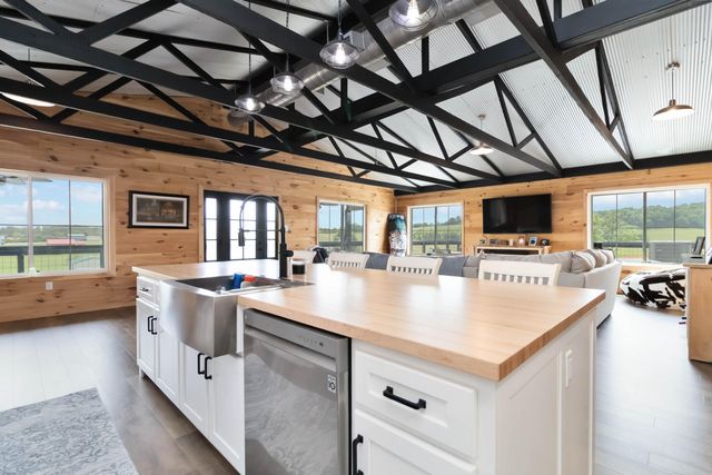 61 Cumberland Cove, Nancy, KY 42544