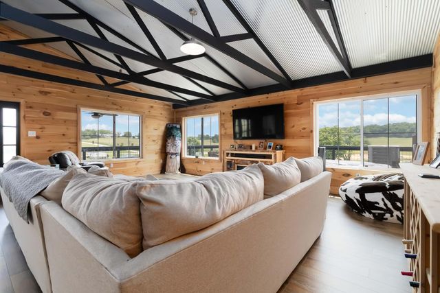 61 Cumberland Cove, Nancy, KY 42544