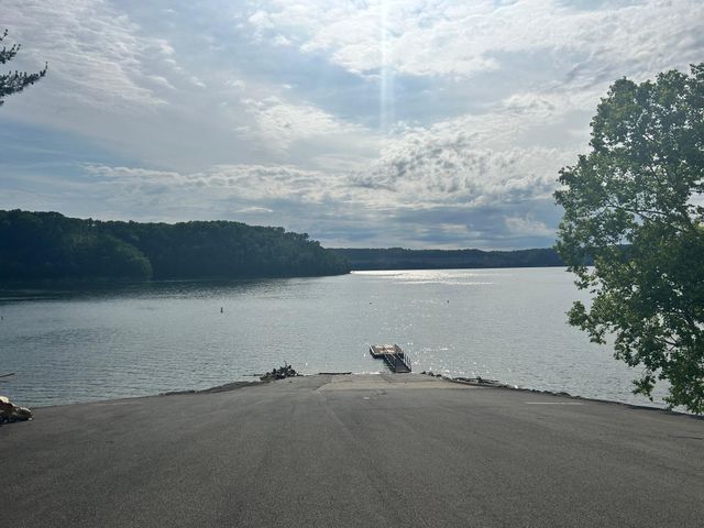 61 Cumberland Cove, Nancy, KY 42544