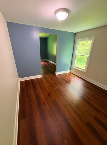 140 Carver Hollow Rd, Pleasant Shade, TN 37145